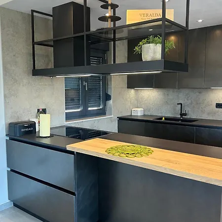 Penthouse Hedonist With Hidromassage Bath 公寓 *