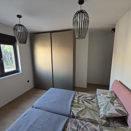 Penthouse Hedonist With Hidromassage Bath Pola