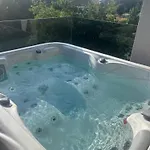 Apartamento Penthouse Hedonist With Hidromassage Bath *
