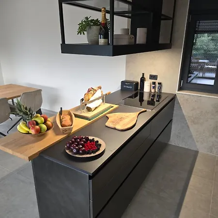 Penthouse Hedonist With Hidromassage Bath Apartment *