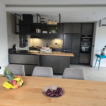 Penthouse Hedonist With Hidromassage Bath Apartment *