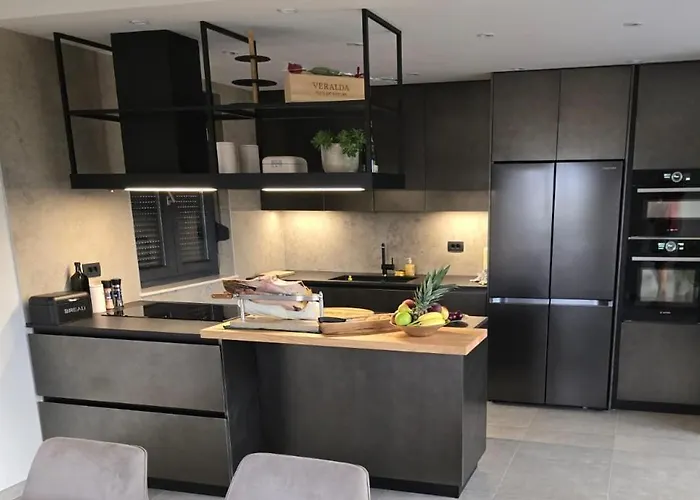 Penthouse Hedonist With Hidromassage Bath