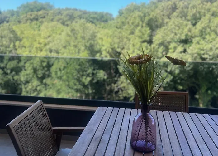 Penthouse Hedonist With Hidromassage Bath Apartment Pula