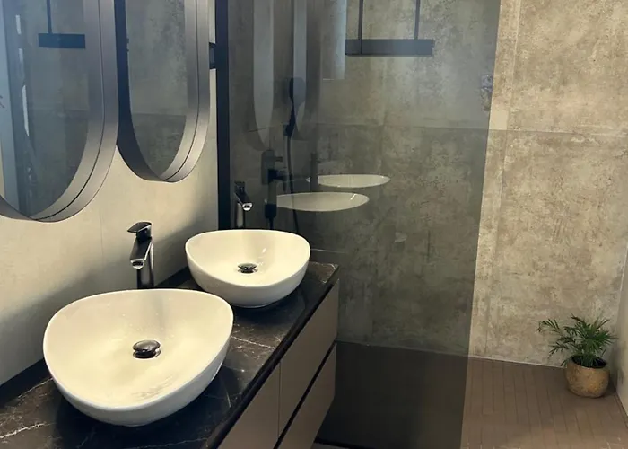 Penthouse Hedonist With Hidromassage Bath Апартаменти Пула