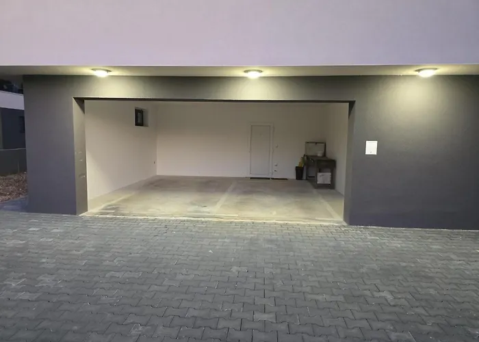 Penthouse Hedonist With Hidromassage Bath * Пула